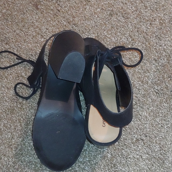 Lace up heels - Picture 4 of 6